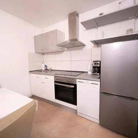 Wohnung auf Bauernhof - Terrasse - Messe Apartment
