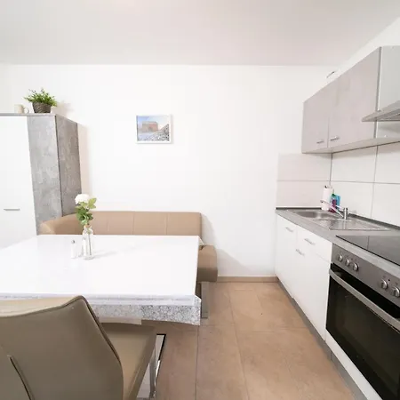 Wohnung auf Bauernhof - Terrasse - Messe